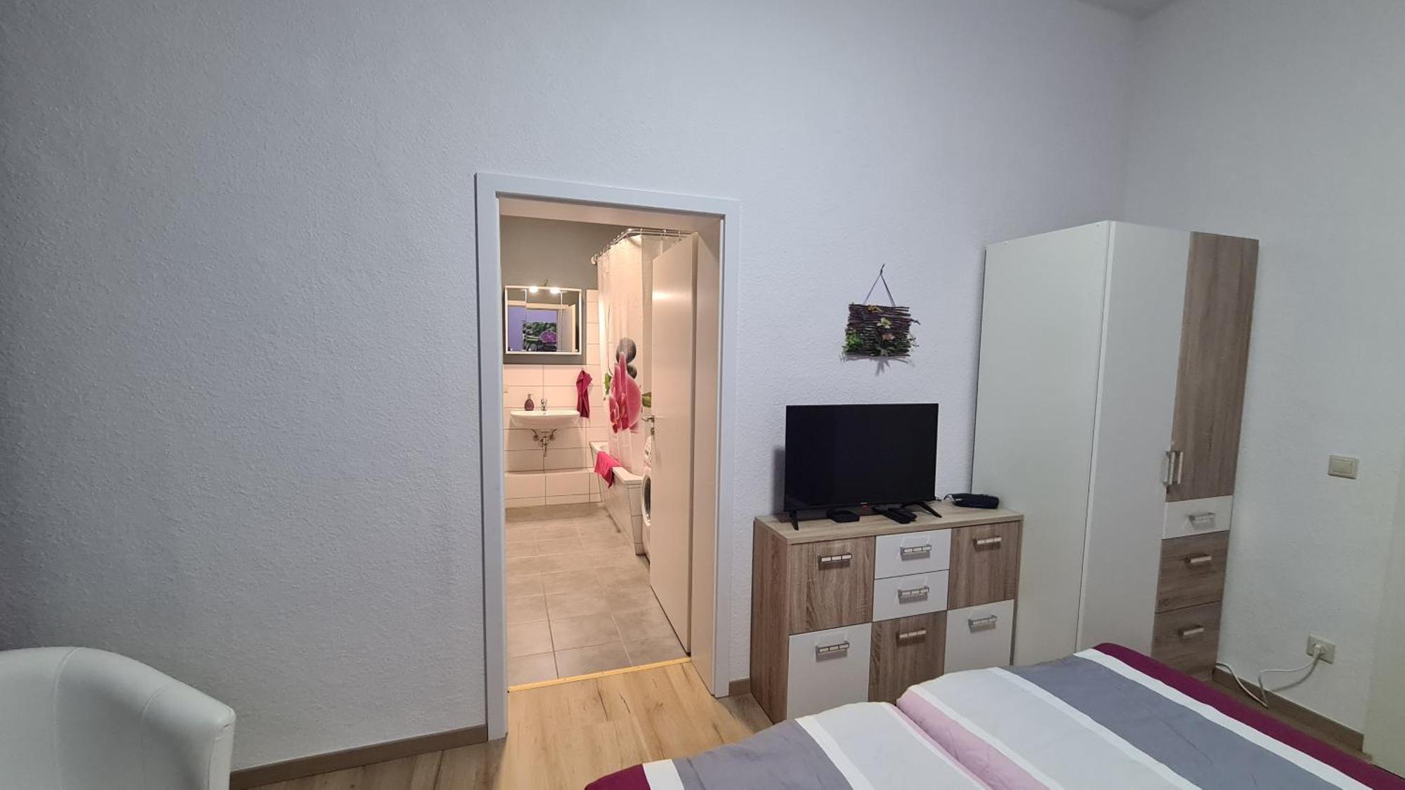 Fewo Kaiser Wohnung Stella Dresda Esterno foto